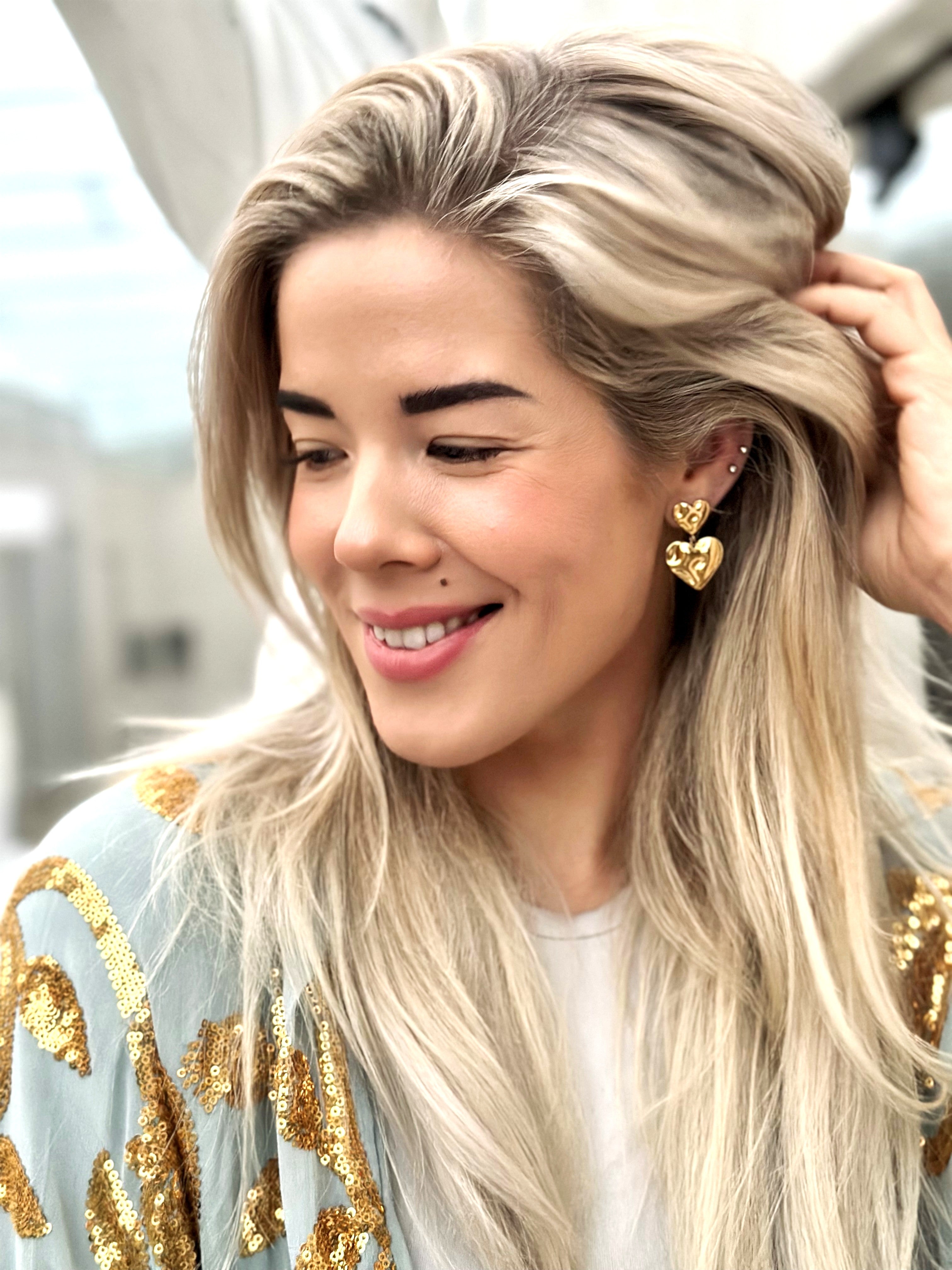 Grainy Hearts Earrings Gold