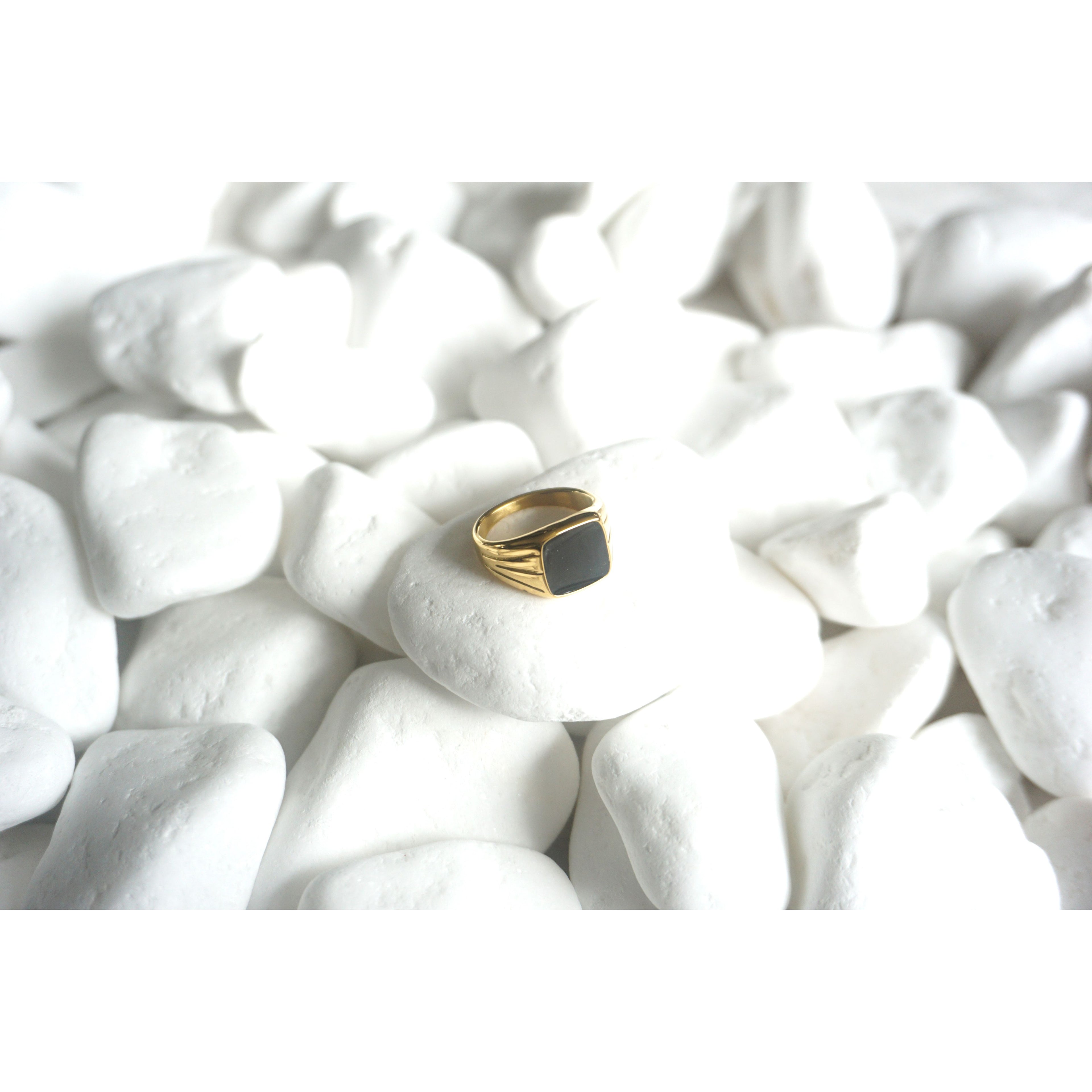 Hottie II Ring Gold