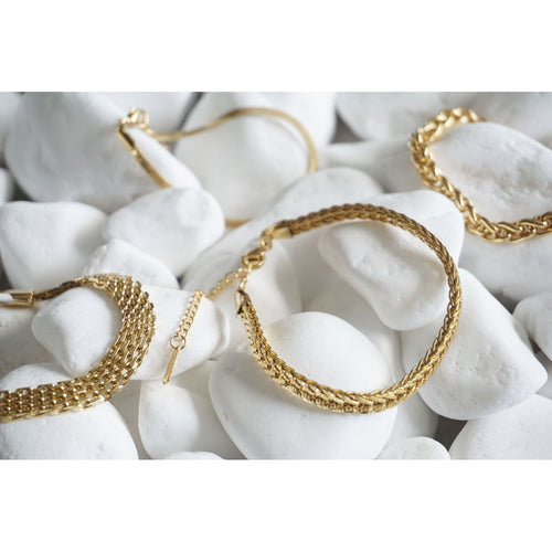 Braided Golden Simplicety Bracelet Gold