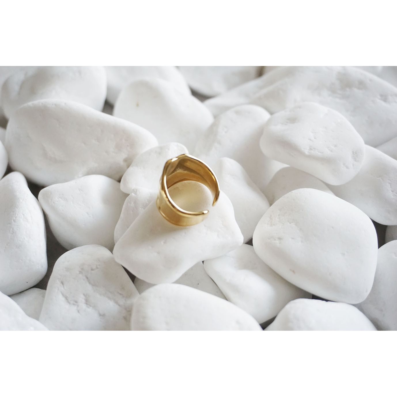 Miss Raw Ring Gold