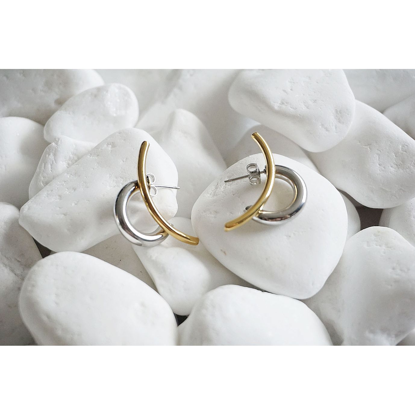 Miss Modern Silver & Gold