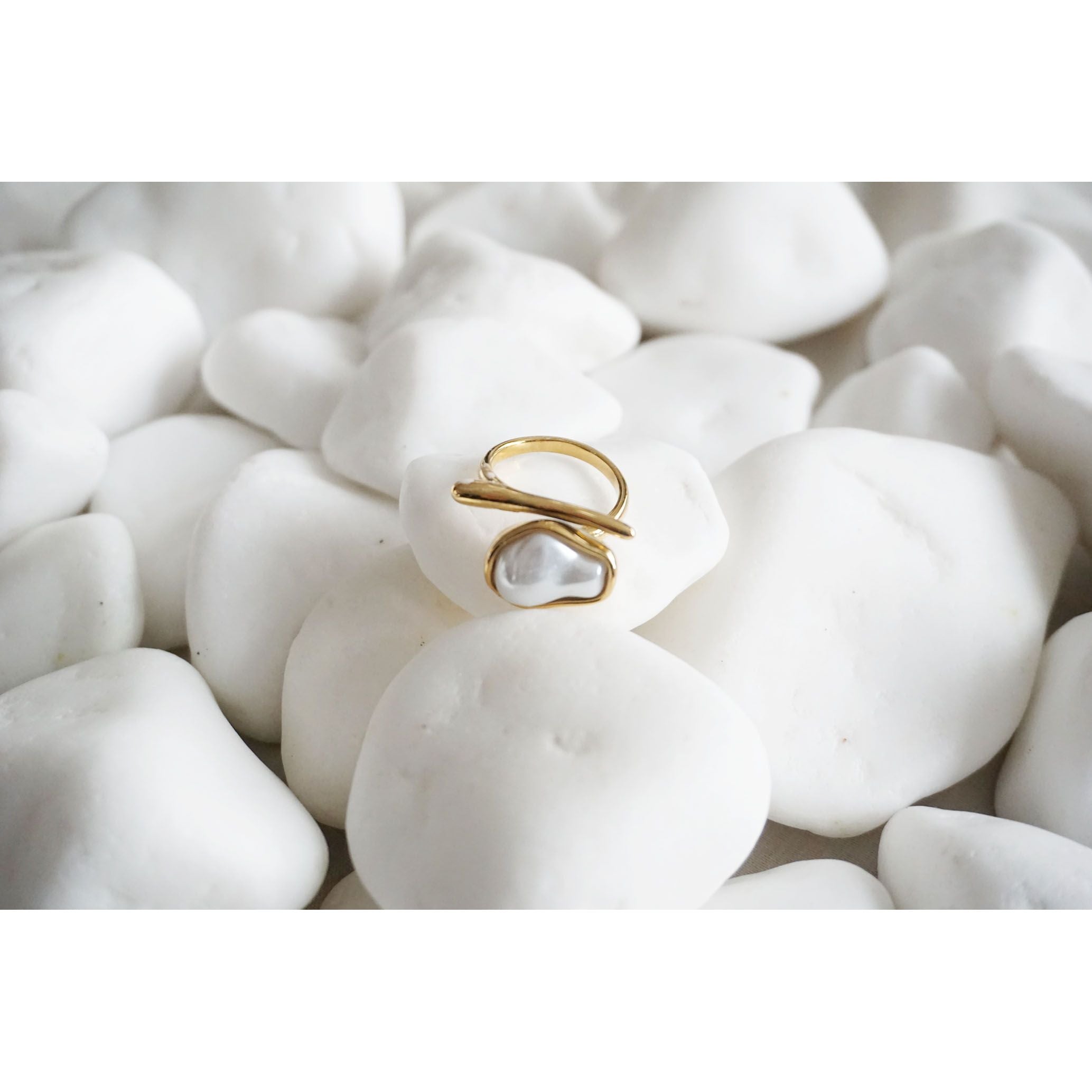 Golden Pearl Ring