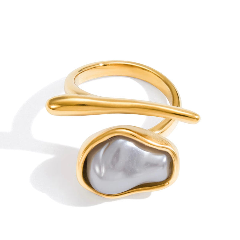 Golden Pearl Ring