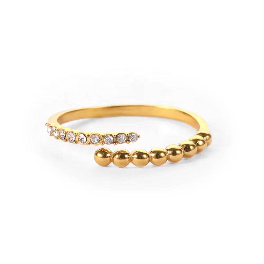 Miss Dotty Ring Gold
