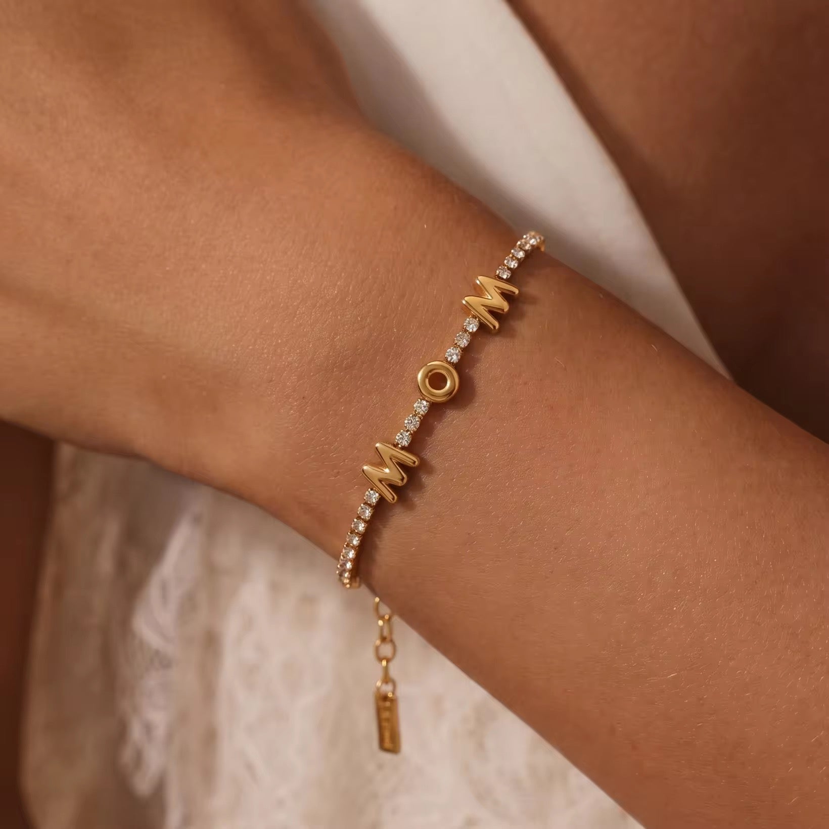 Simplicety Mom Bracelet