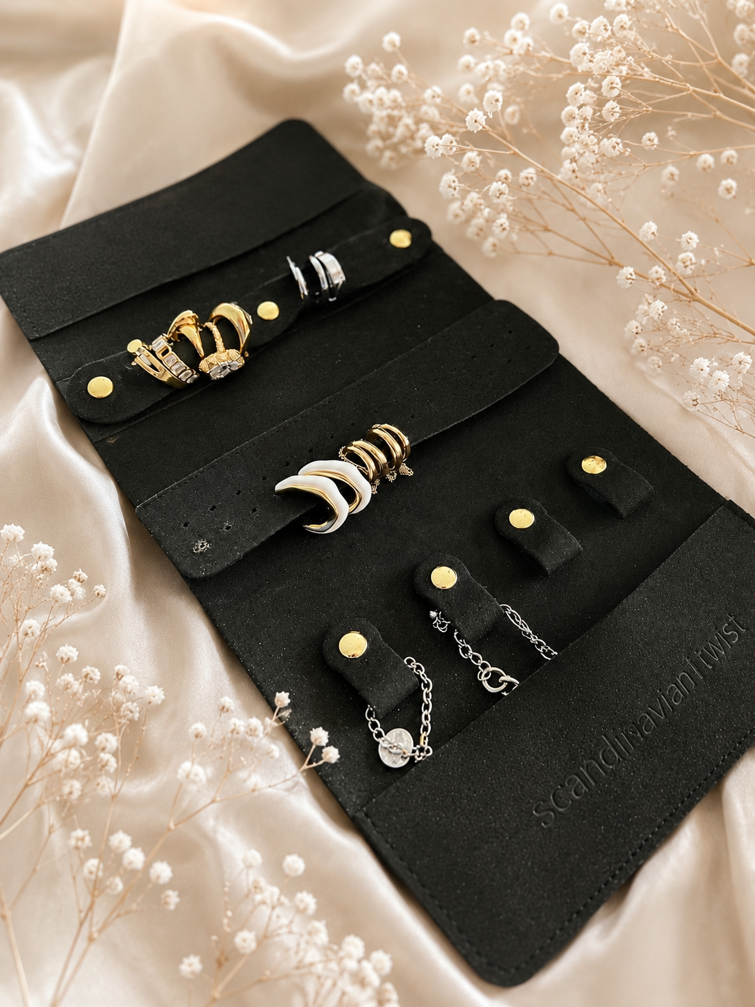 Twist & Go Jewelry Organizer Black